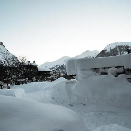Langley La Foret Val-dʼIsère